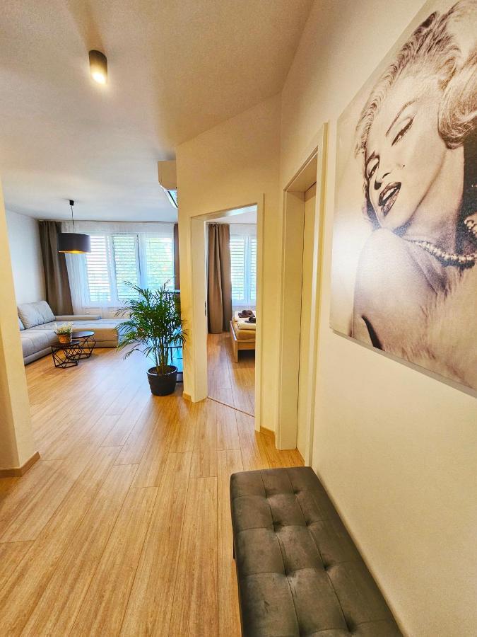 2 Room Apartment, New Building, Bosakova Street, 29 براتسيلافا المظهر الخارجي الصورة